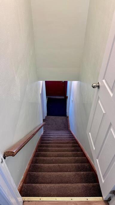 Near The Falls Two Bedroom - 5 Min Walk To Clifton Niagara Falls Zewnętrze zdjęcie