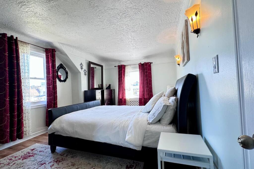 Near The Falls Two Bedroom - 5 Min Walk To Clifton Niagara Falls Zewnętrze zdjęcie